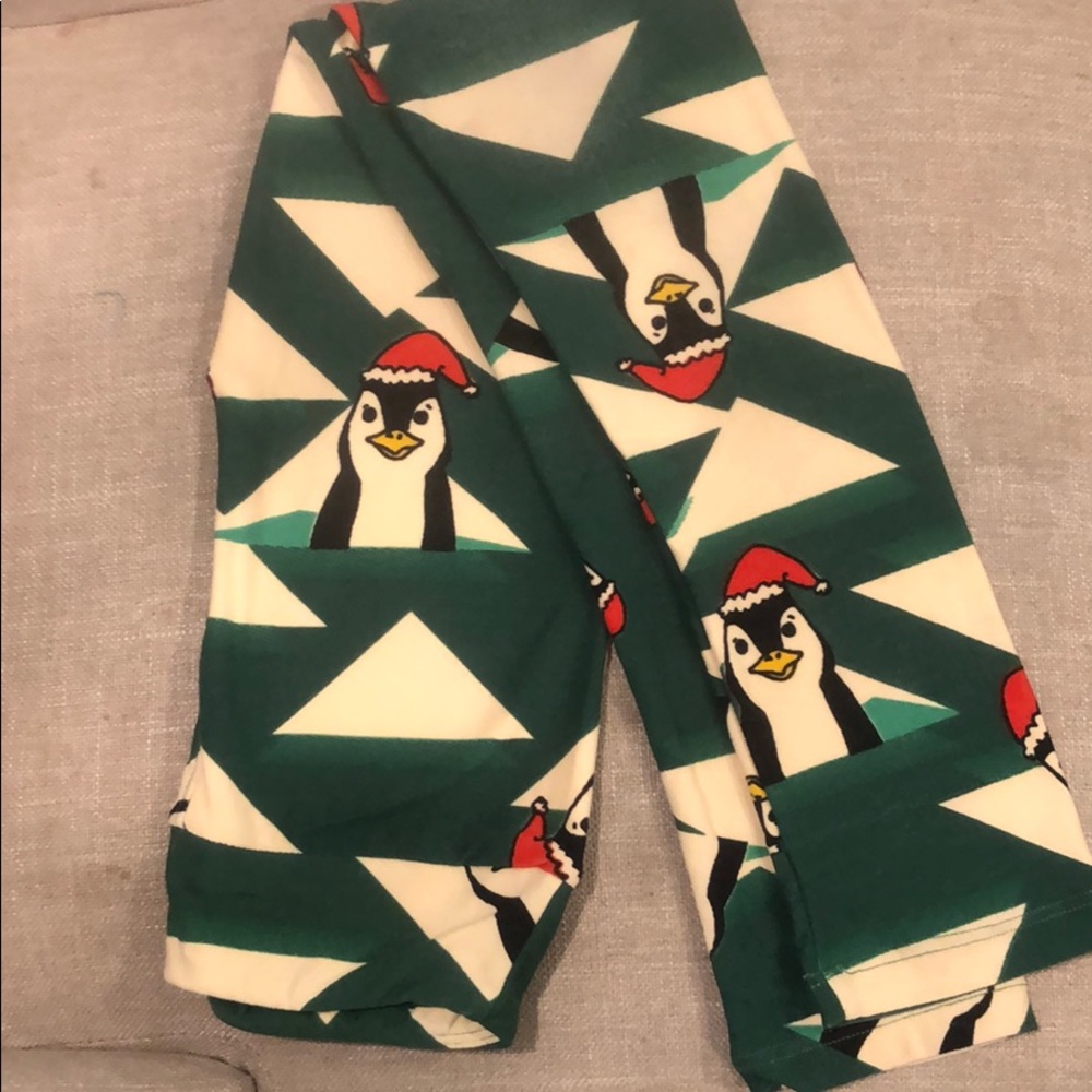 Lularoe kids leggings L/XL Christmas penguins